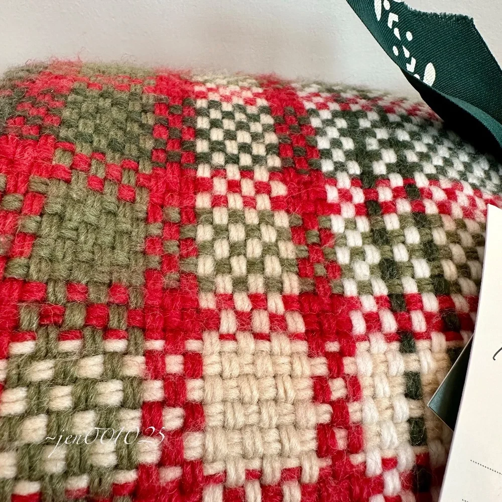Hearth & Hand Magnolia Chunky Christmas Plaid Woven Throw Blanket